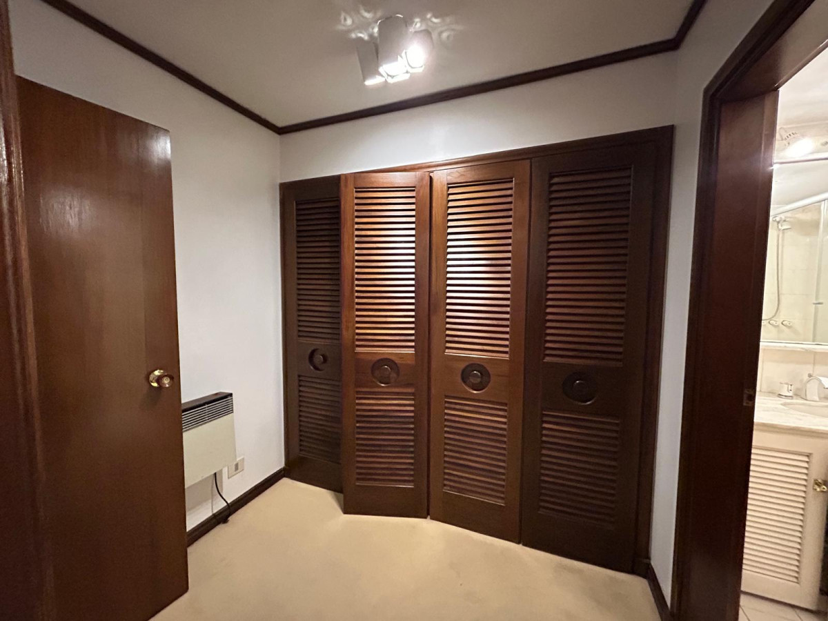 Apartamento ID.2939 - Hermoso apto en venta, Planta Baja, jardin propio con vista a la Playa Brava 