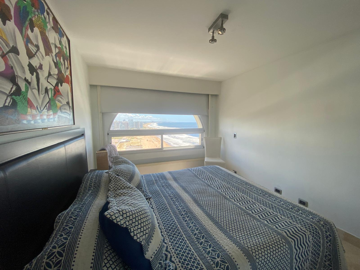 Apartamento ID.2845 - Piso alto, excelente vista a las Playas Brava y Mansa