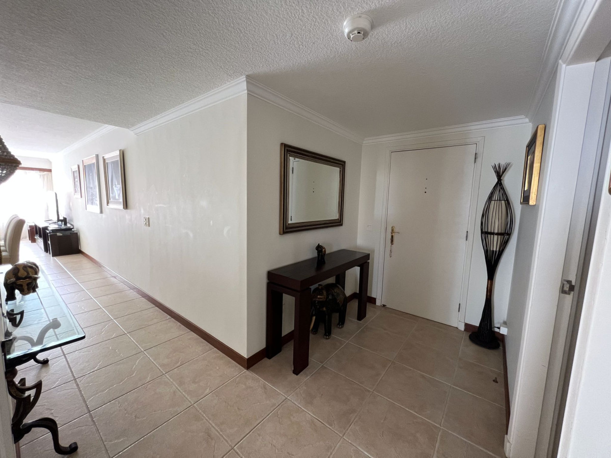 Apartamento ID.1092 - ¡Hermoso apartamento! Primera Linea al Mar 