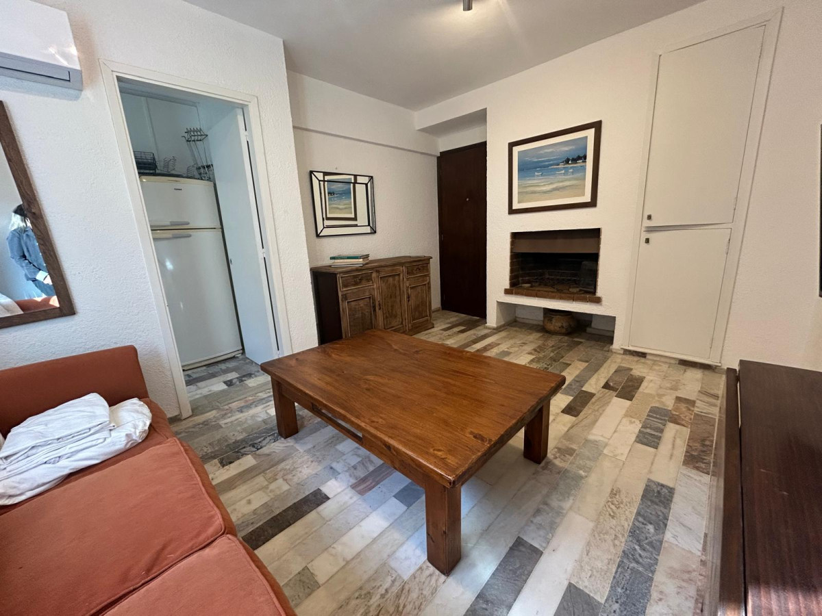 Apartamento ID.2822 - Apto en venta, Reciclado, a metros del Mar, con garage 