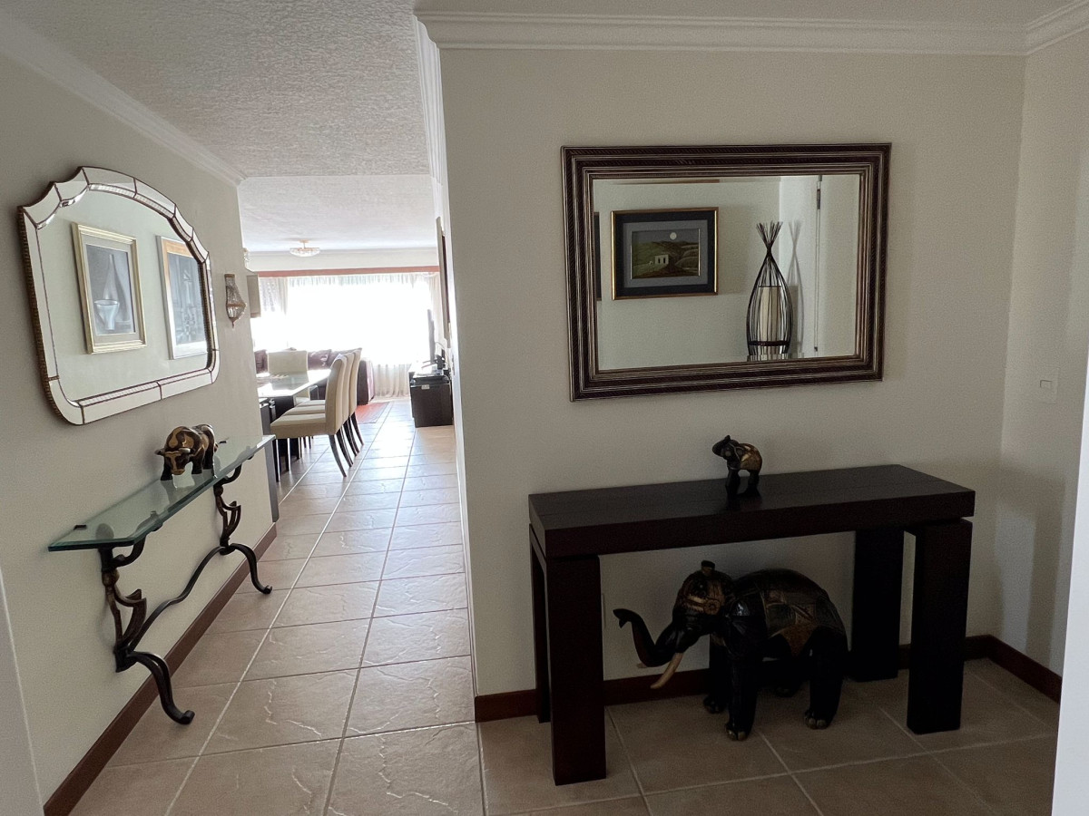 Apartamento ID.1092 - ¡Hermoso apartamento! Primera Linea al Mar 