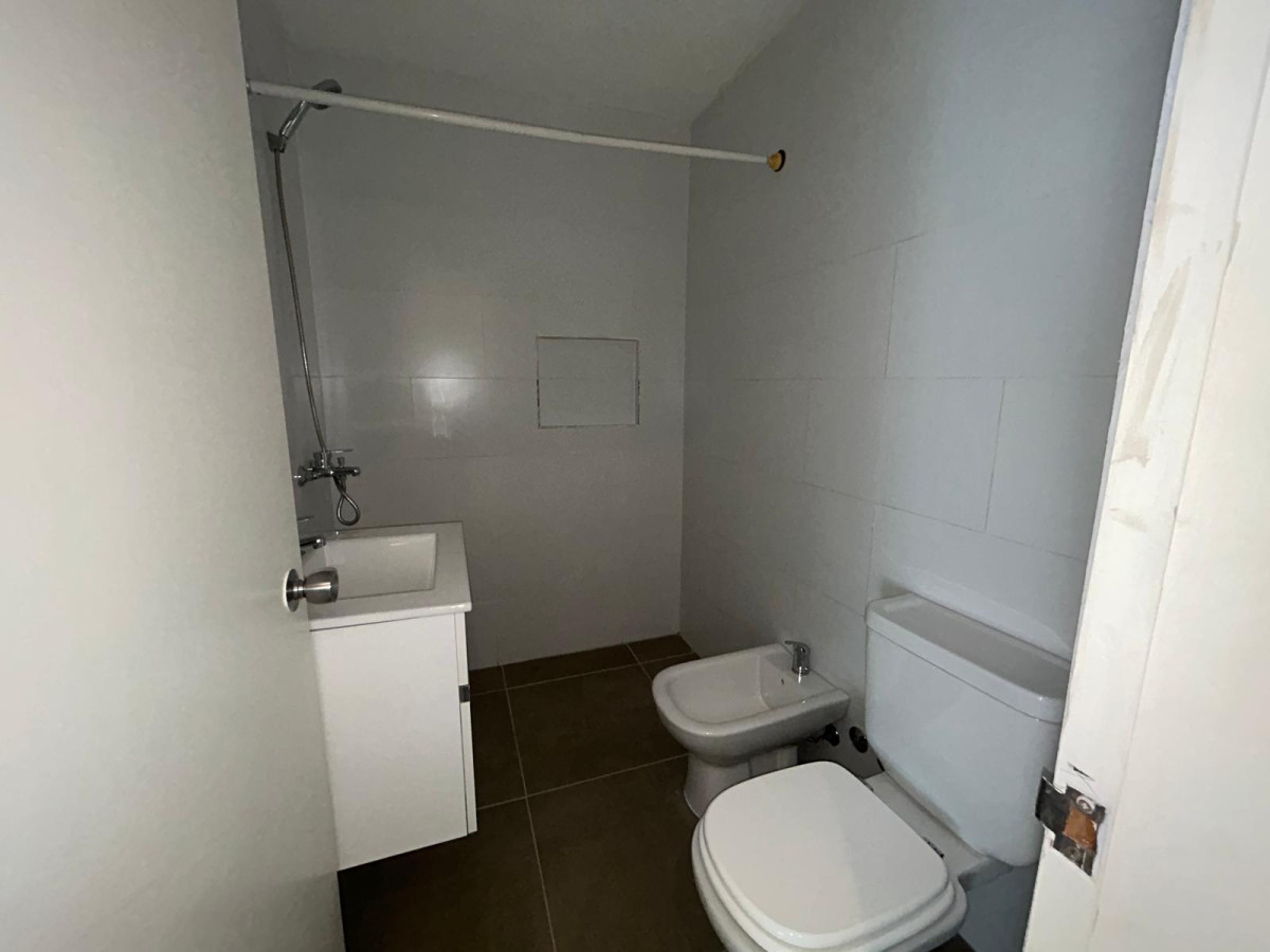 Apartamento ID.2822 - Apto en venta, Reciclado, a metros del Mar, con garage 