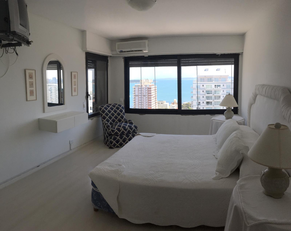 Apartamento ID.2308 - Piso alto con vista, Edificio con sevicios