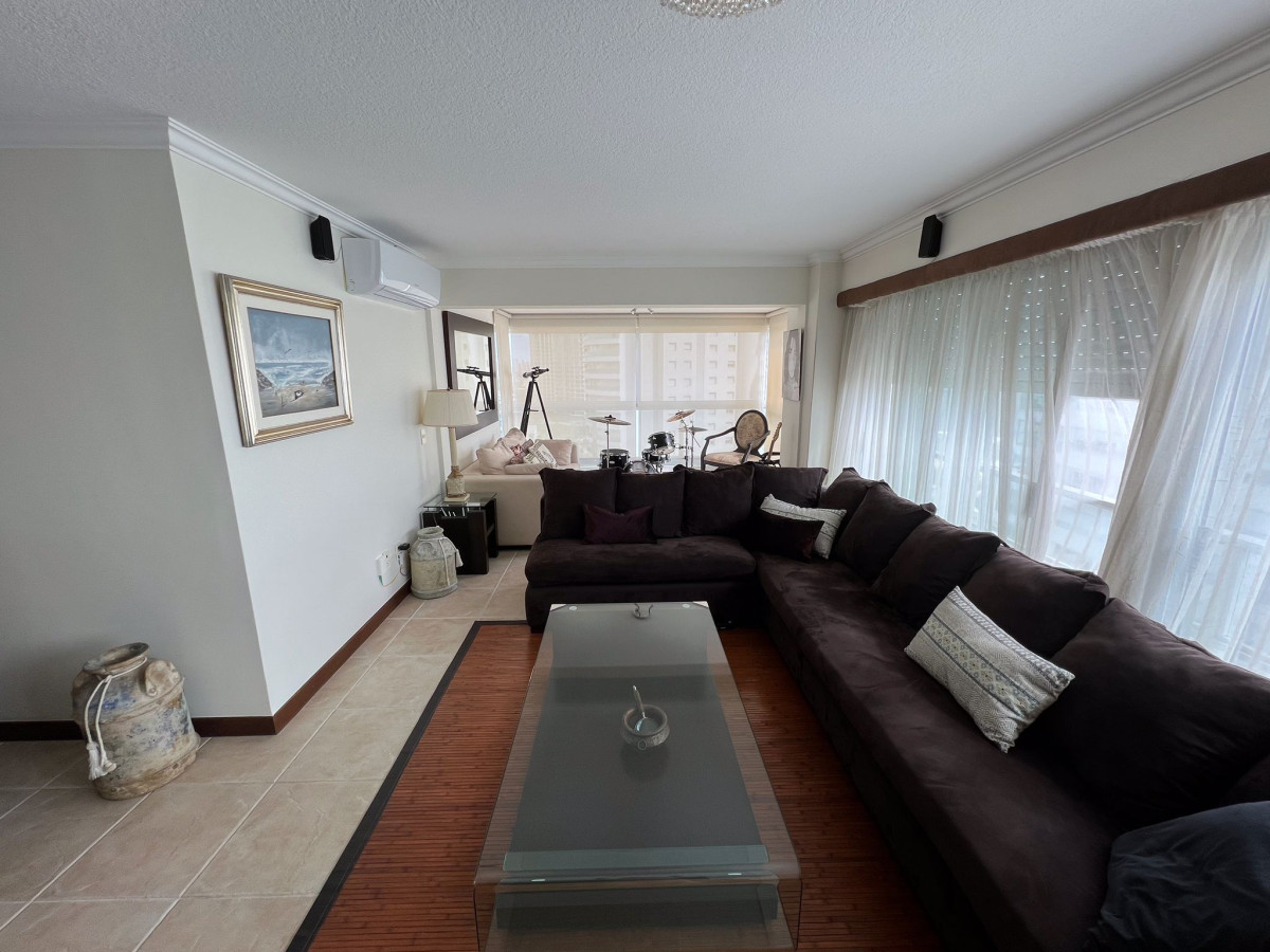 Apartamento ID.1092 - ¡Hermoso apartamento! Primera Linea al Mar 