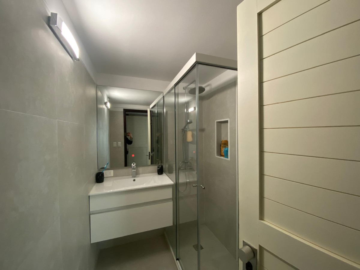 Apartamento ID.2850 - Excelente vista a la Playa Brava, Ideal para vivir todo el año