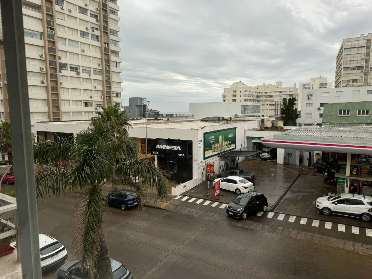 Apartamento ID.2785 - Se vende apto zona centrica, muy luminoso