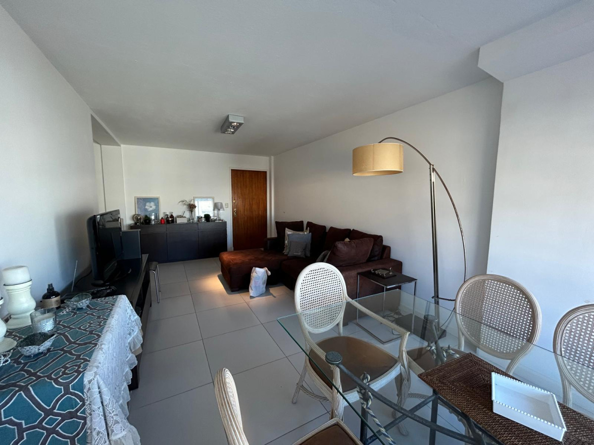 Apartamento ID.2720 - Se vende hermoso y amplio apto en la Peninsula 