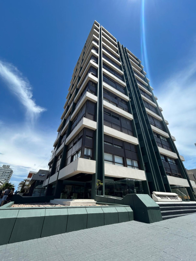 Apartamento ID.2970 - Torre Amalfi, disponible en Venta. Amplio apto 