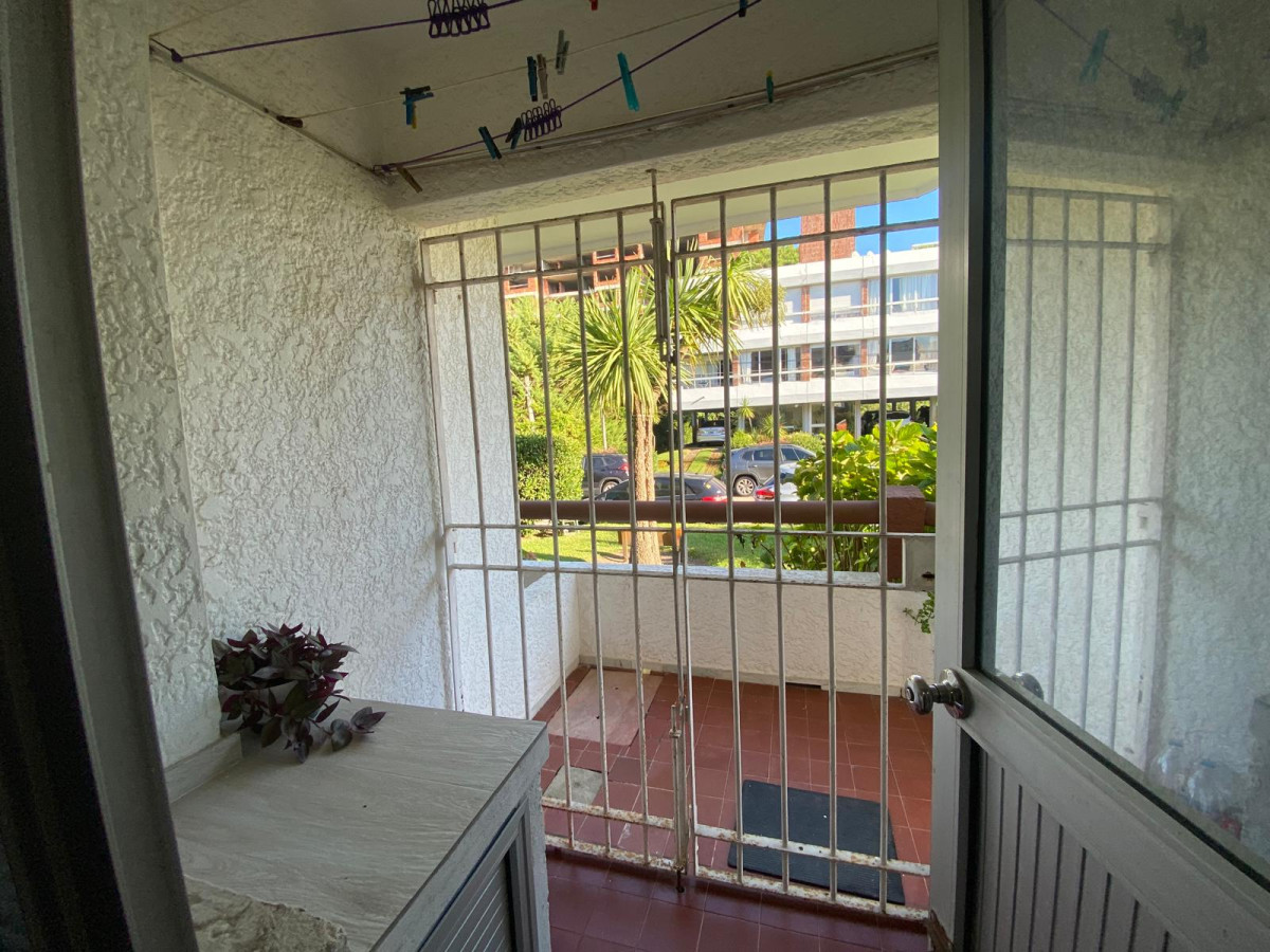 Apartamento ID.2731 - Se vende apto en Planta baja, reciclado y bajos gastos comunes