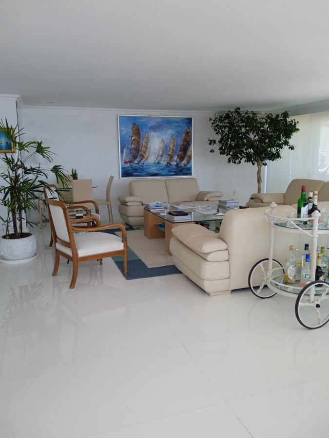 Apartamento ID.1845 - Penthouse, primera linea al mar.