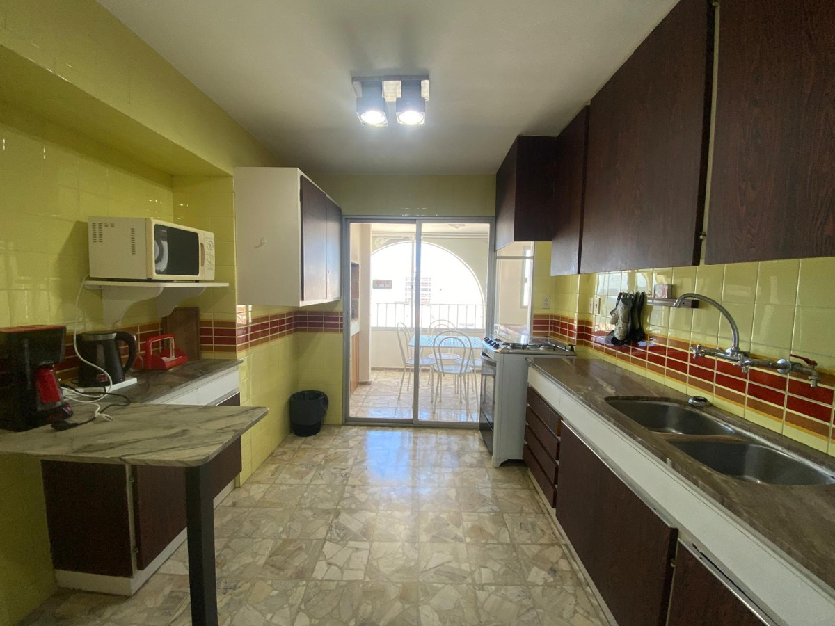 Apartamento ID.2844 - Excelente vista, terraza, piso alto