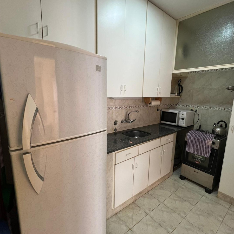 Apartamento ID.1022 - Excelente oportunidad, Edificio Islamar, A pocos metros de las Playas, y centros comerciales
