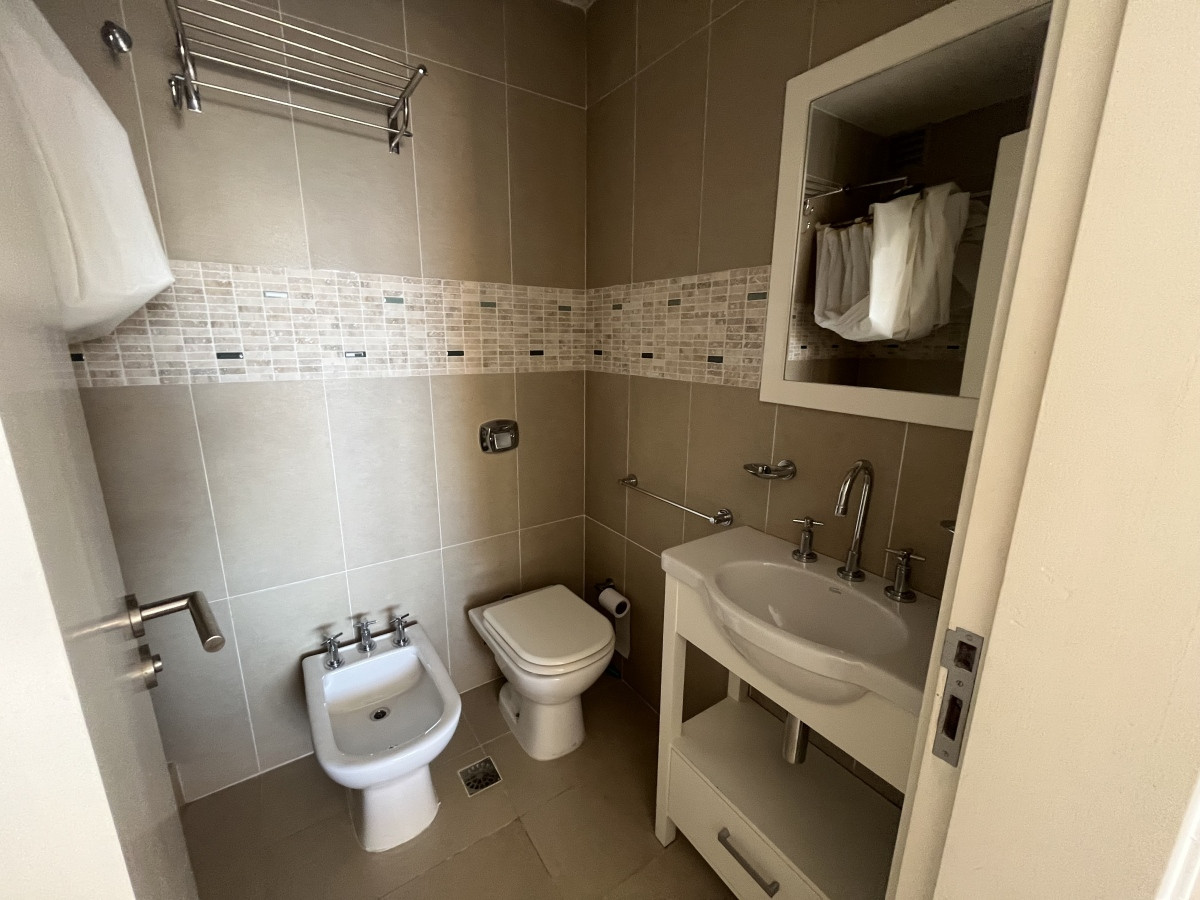 Apartamento ID.2720 - Se vende hermoso y amplio apto 