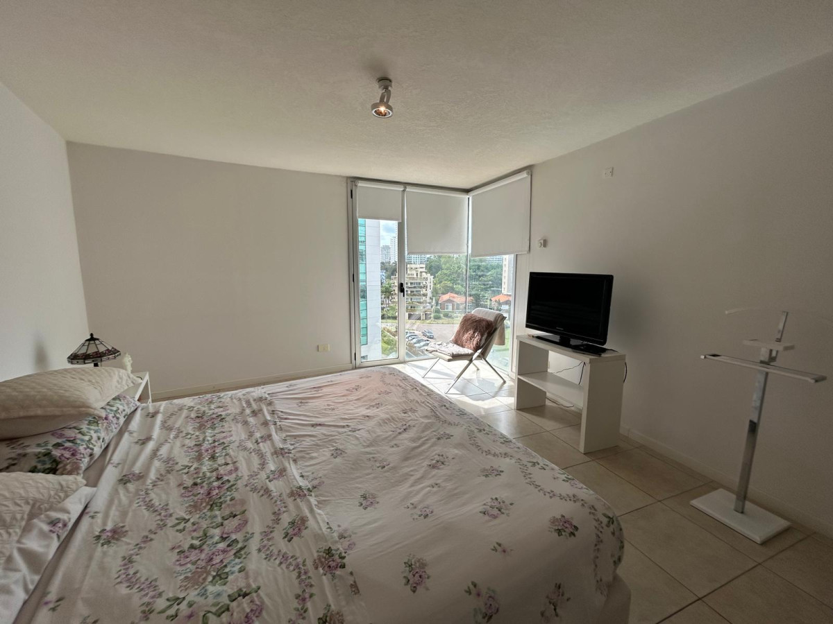 Apartamento ID.2827 - A 100 metros de la Playa Brava
