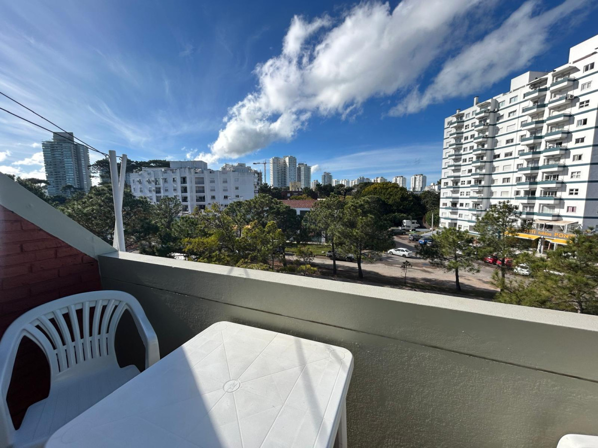 Apto en venta en Aidy Grill, terraza, reciclado