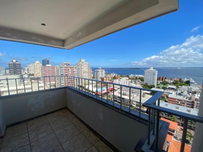 Excelente vista, terraza, piso alto