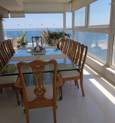 Penthouse, primera linea al mar.