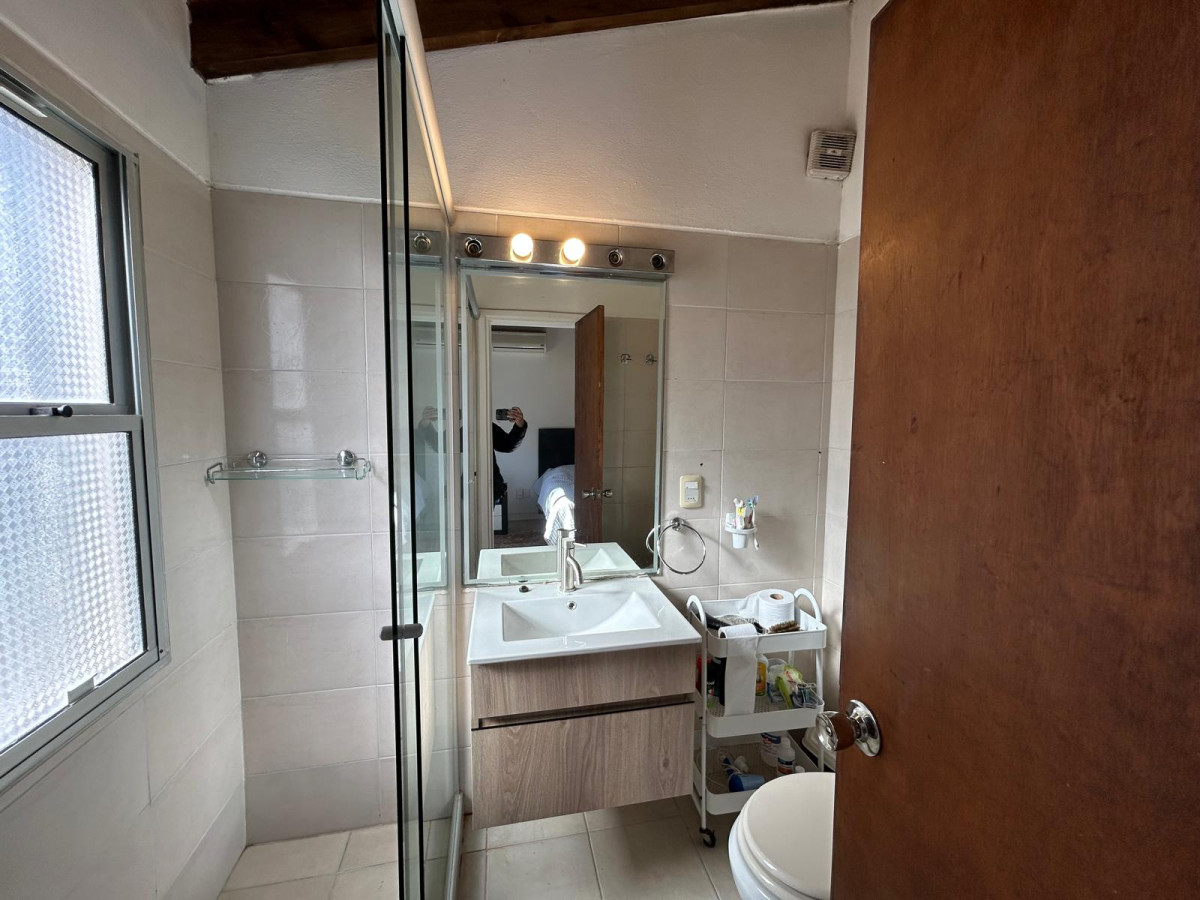 Casa ID.2501 - Se vende Muy linda casa, ideal para vivir todo el año en la zona de Roosevelt.