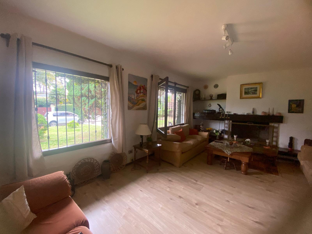 Casa ID.1777 - Casa en Cantegril, 3 dormitorios *