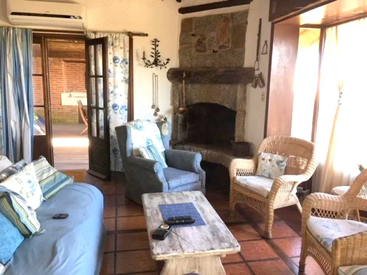 Casa ID.329 - Se vende hermoso quincho!!! 