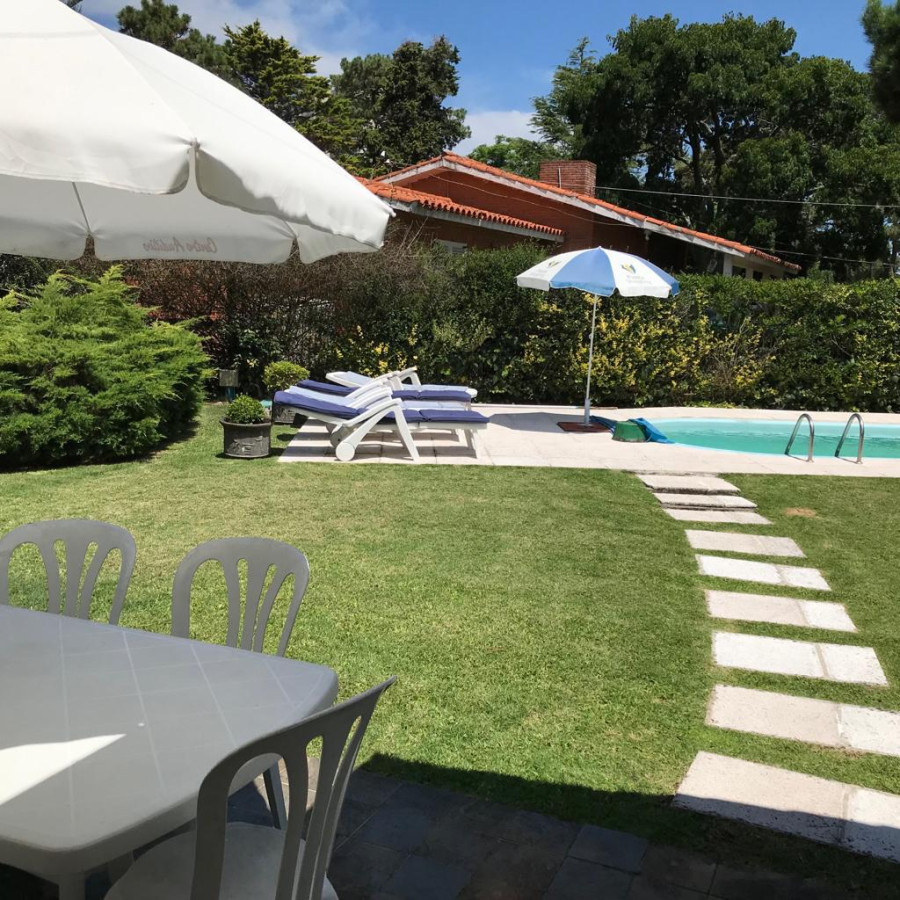 Casa ID.2066 - Casa en Cantegril