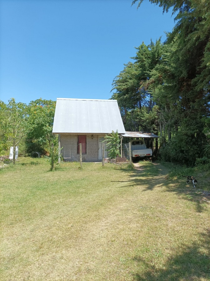 Casa ID.2597 - Se vende Terreno con mejoras