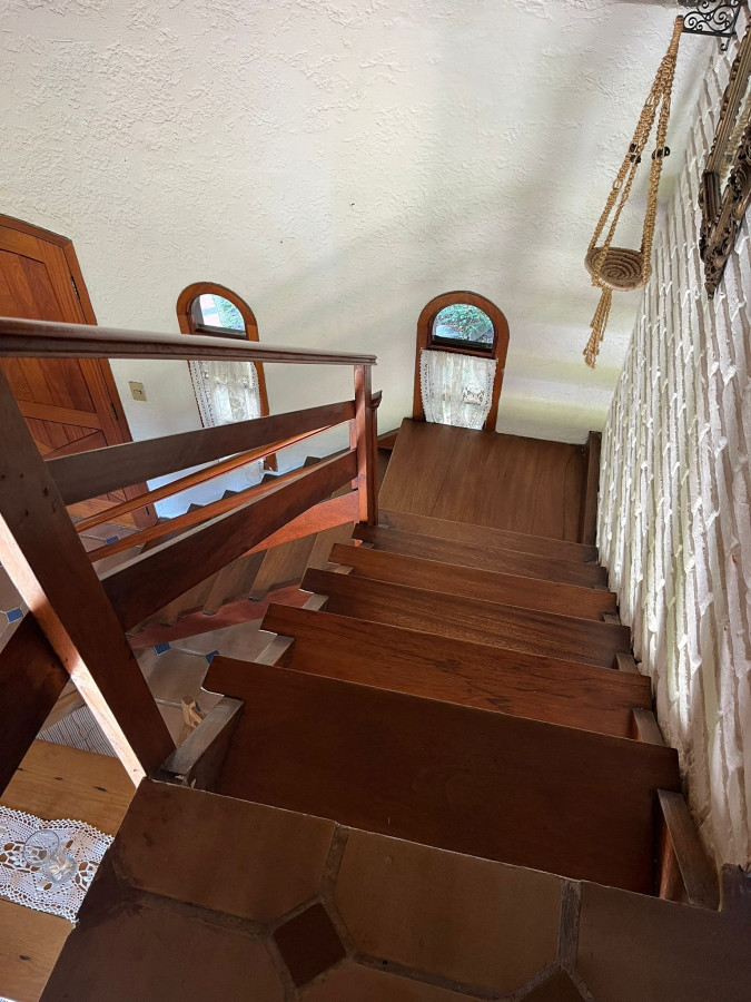 Casa ID.2502 - Hermoso chalet, Disponible en Alquiler Anual 