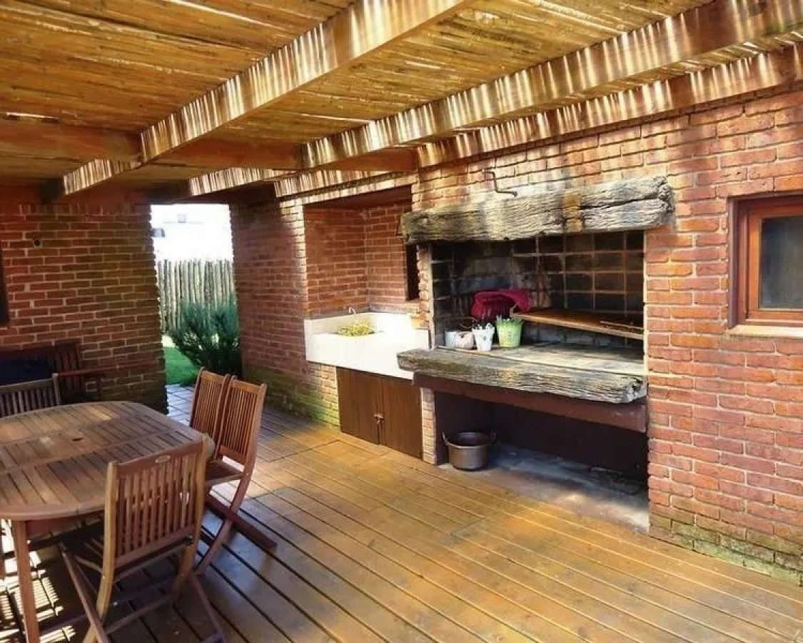 Casa ID.329 - Se vende hermoso quincho!!! 