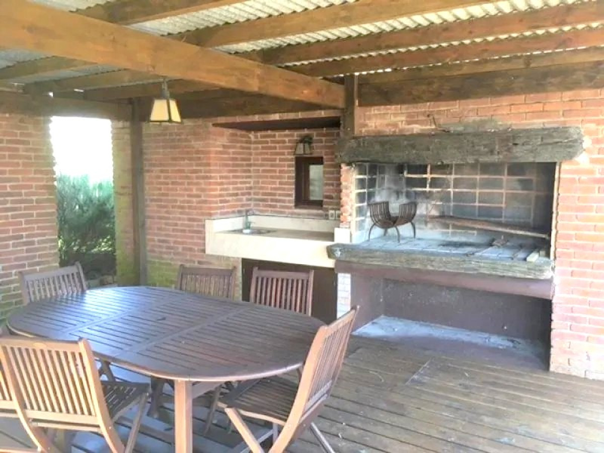 Casa ID.329 - Se vende hermoso quincho!!! 