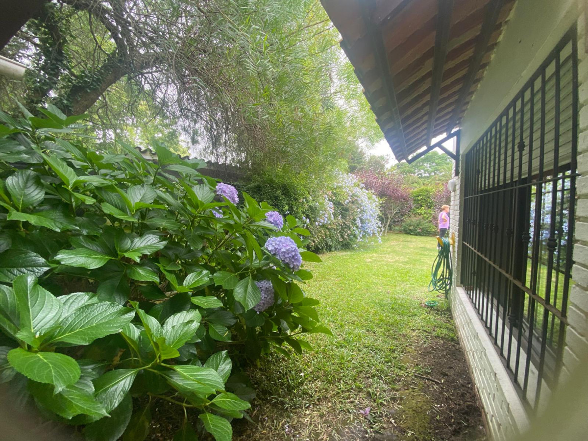 Casa ID.1777 - Casa en Cantegril, 3 dormitorios *