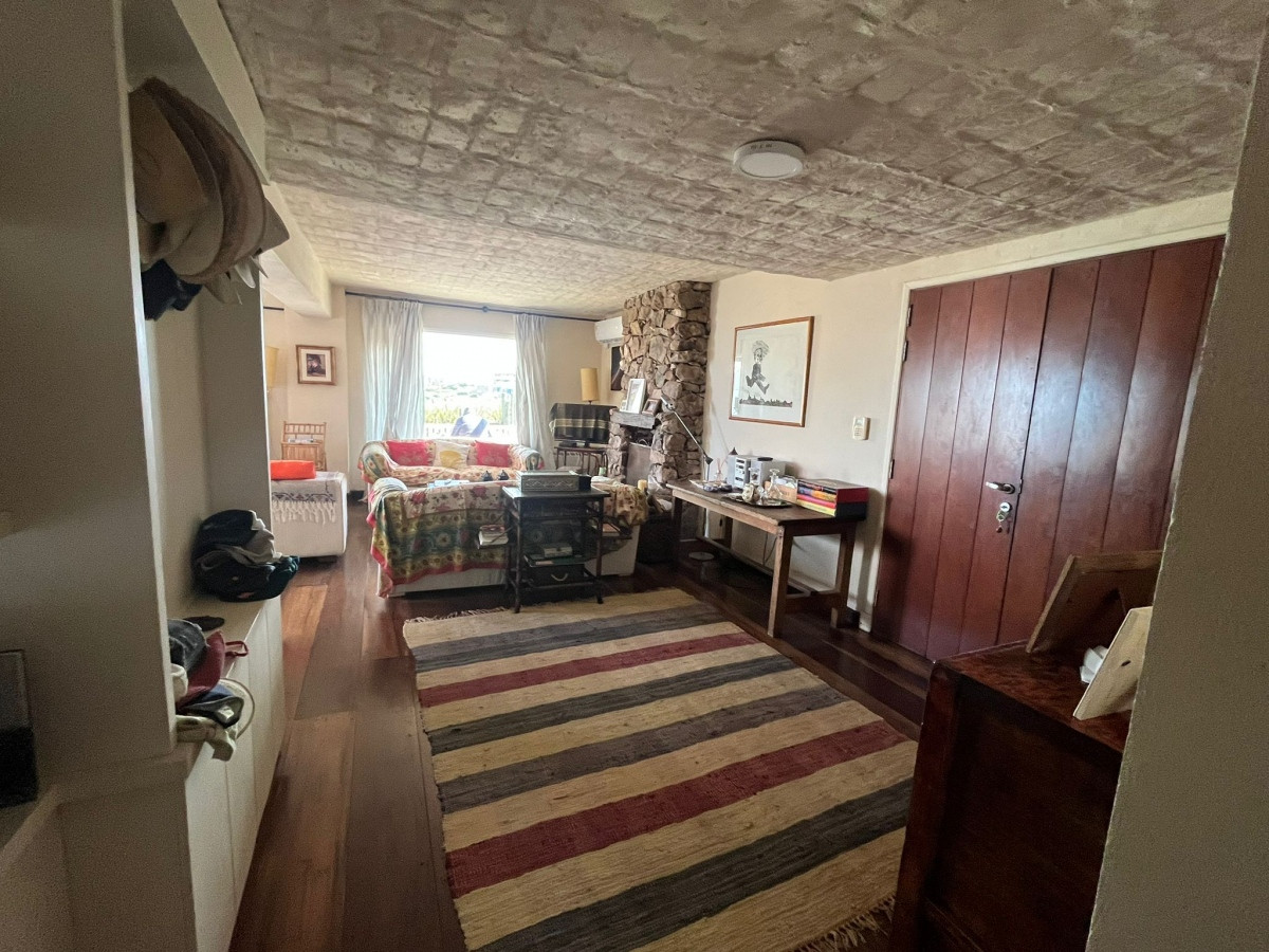 Casa ID.2639 - SE VENDE HERMOSA CASA 