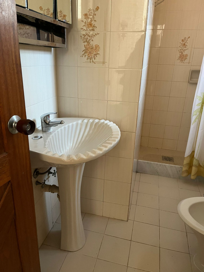 Casa ID.2502 - Hermoso chalet, Disponible en Alquiler Anual 