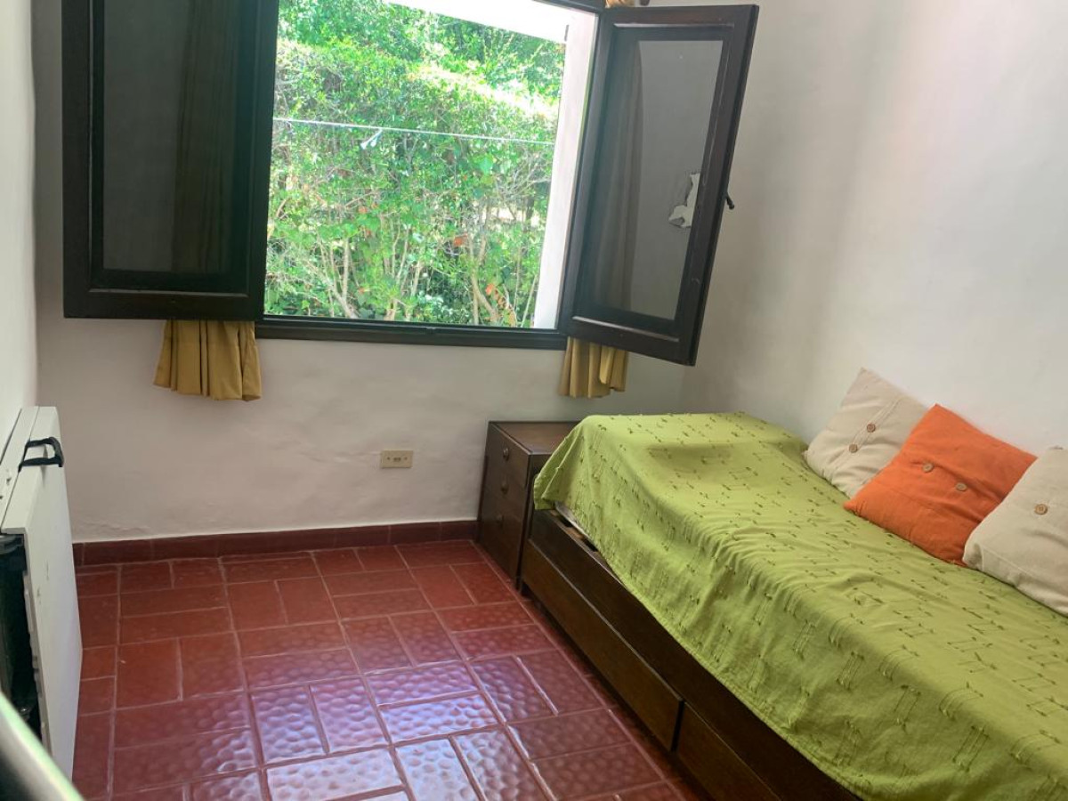 Casa ID.309 - Clásico chalet!! Con Jardin