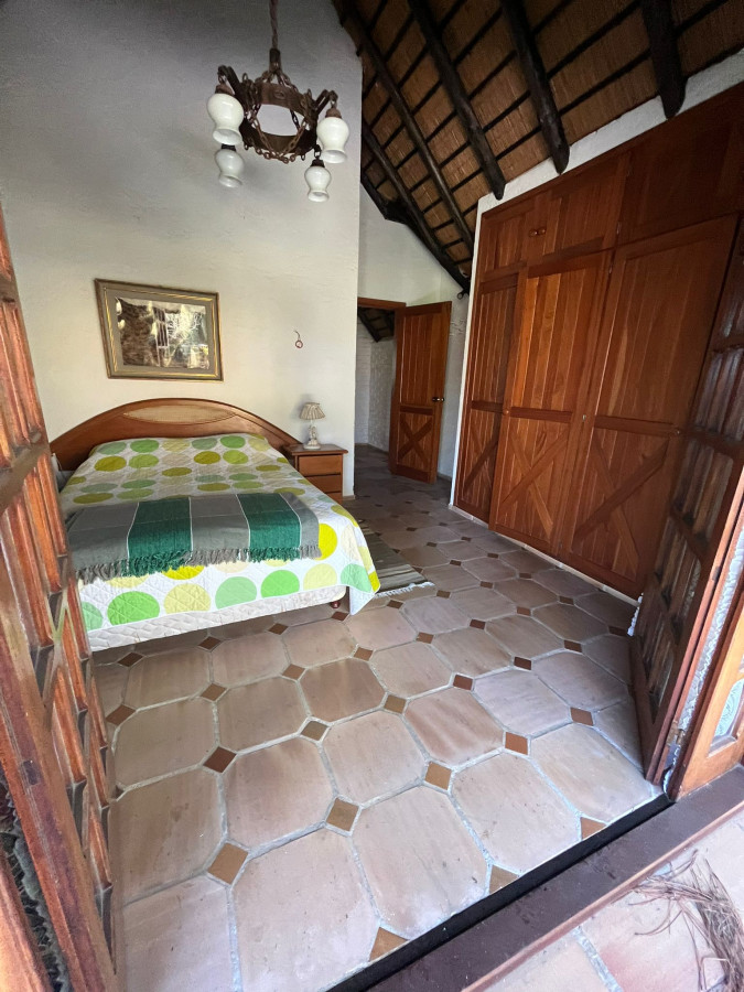 Casa ID.2502 - Hermoso chalet, Disponible en Alquiler Anual 