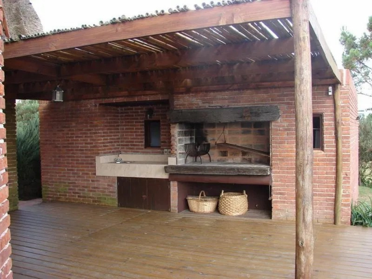 Casa ID.329 - Se vende hermoso quincho!!! 