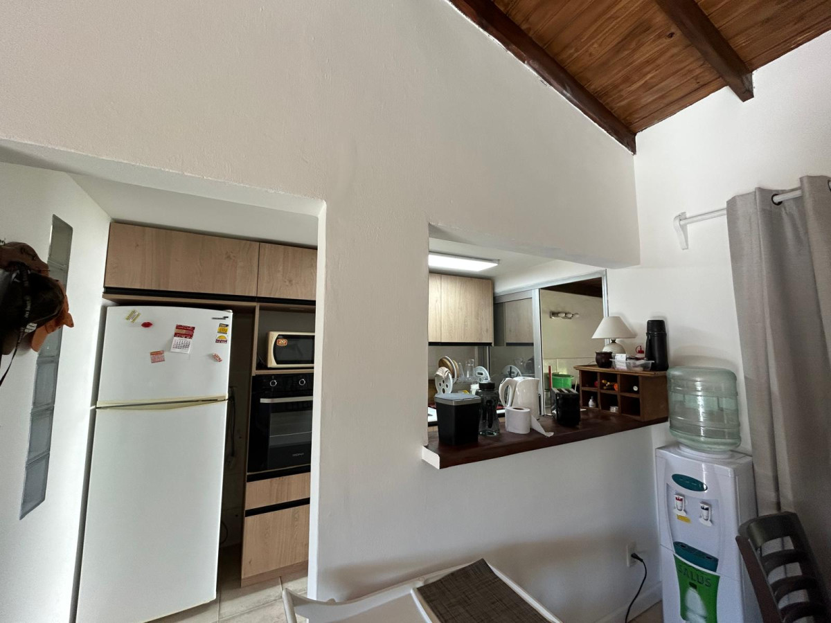 Casa ID.2501 - Se vende Muy linda casa, ideal para vivir todo el año en la zona de Roosevelt.