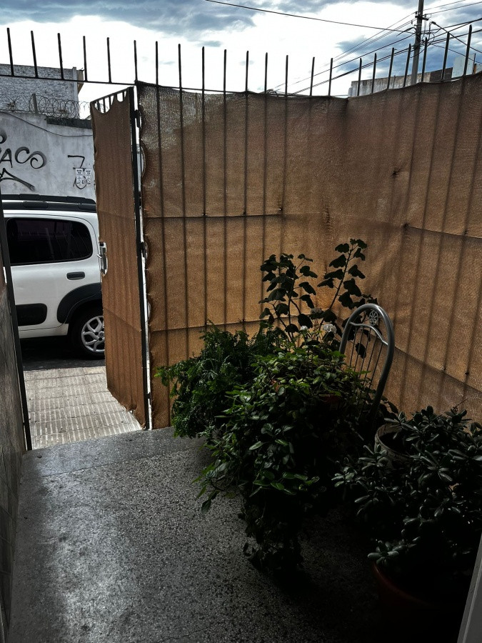 Casa ID.2607 - Se vende casa en el centro de San Carlos
