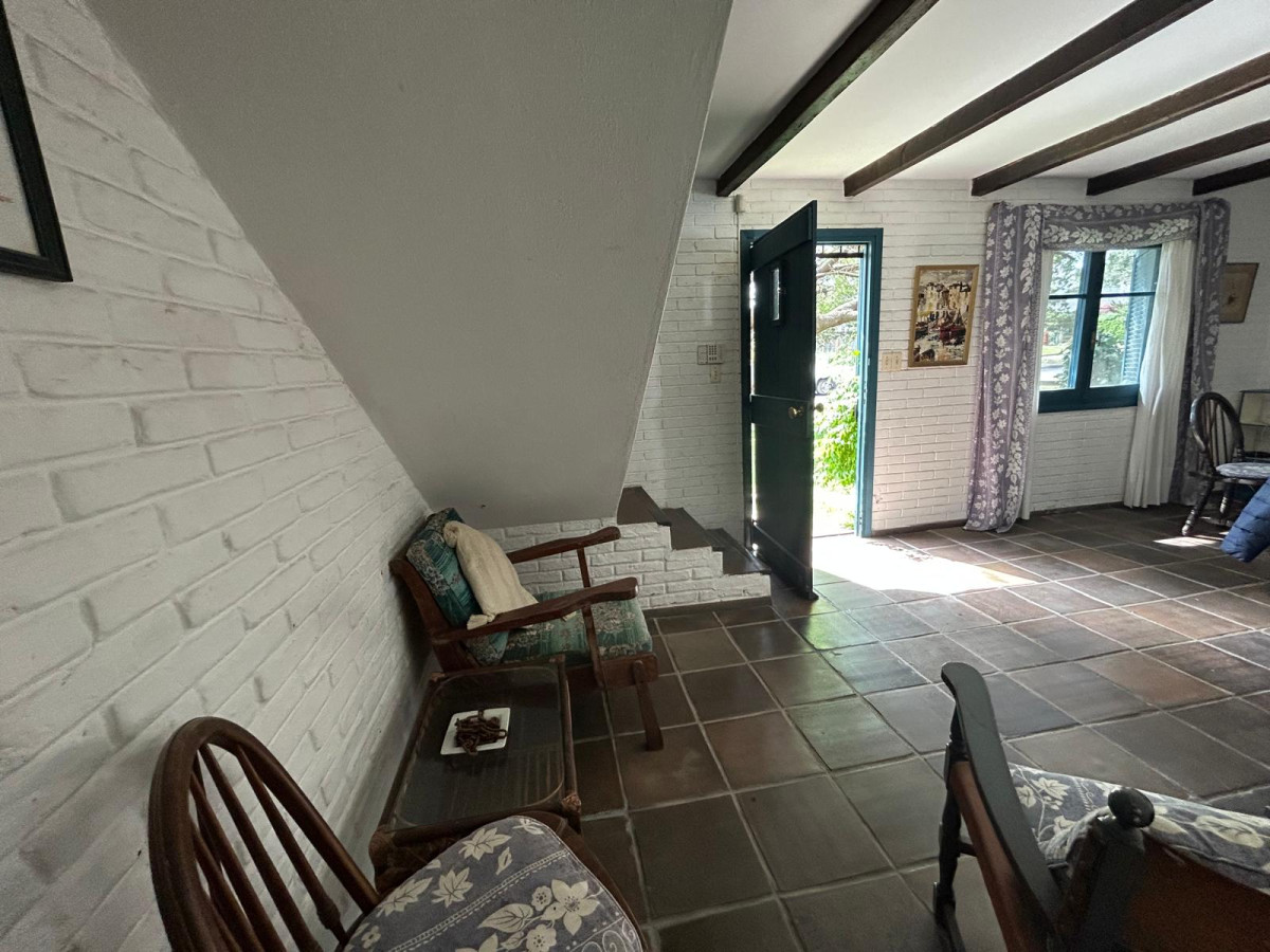 Casa ID.228 - EXCELENTE UBICACION 