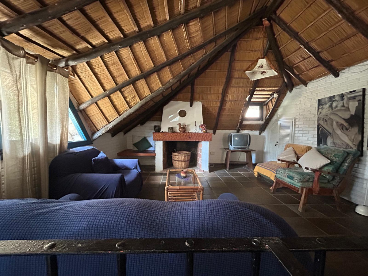 Casa ID.228 - EXCELENTE UBICACION 