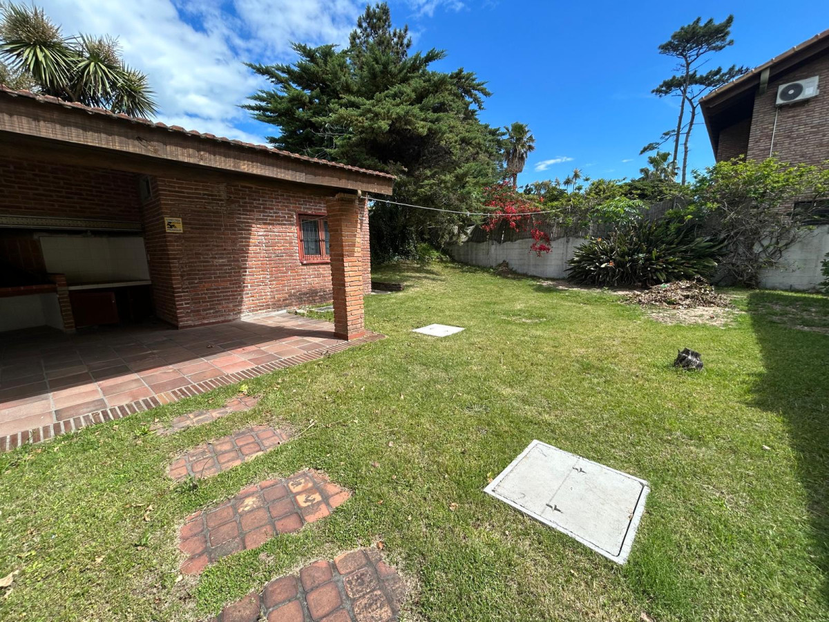 Casa ID.228 - EXCELENTE UBICACION 