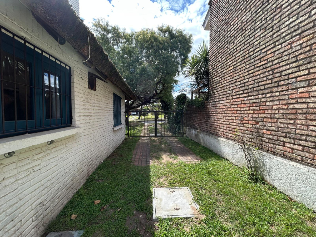 Casa ID.228 - EXCELENTE UBICACION 