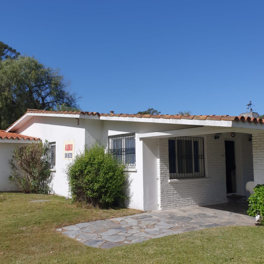 Casa ID.2661 - SE ALQUILA ANUAL Y TEMPORAL 