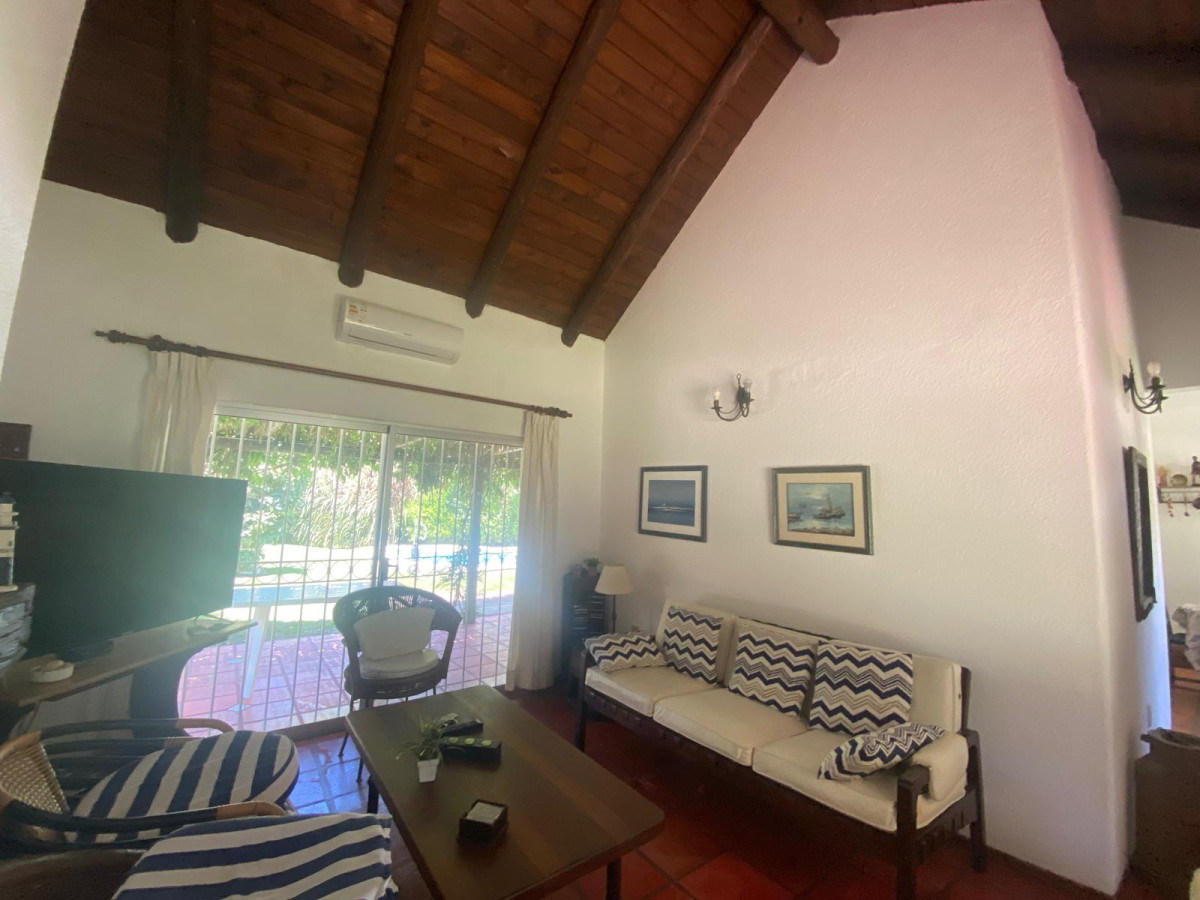 Casa ID.1830 - Casa en El Tesoro, 3 dormitorios *