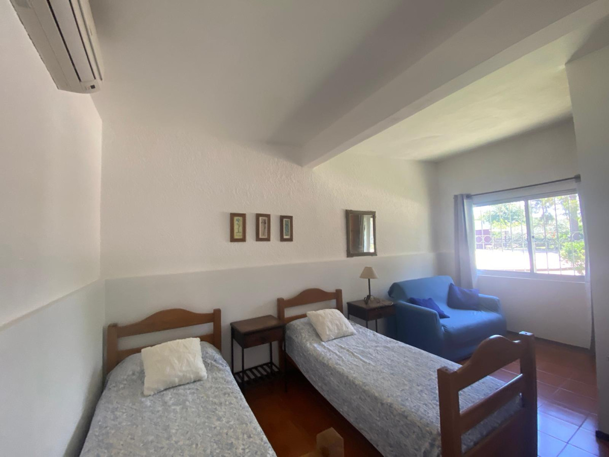 Casa ID.1830 - Casa en El Tesoro, 3 dormitorios *