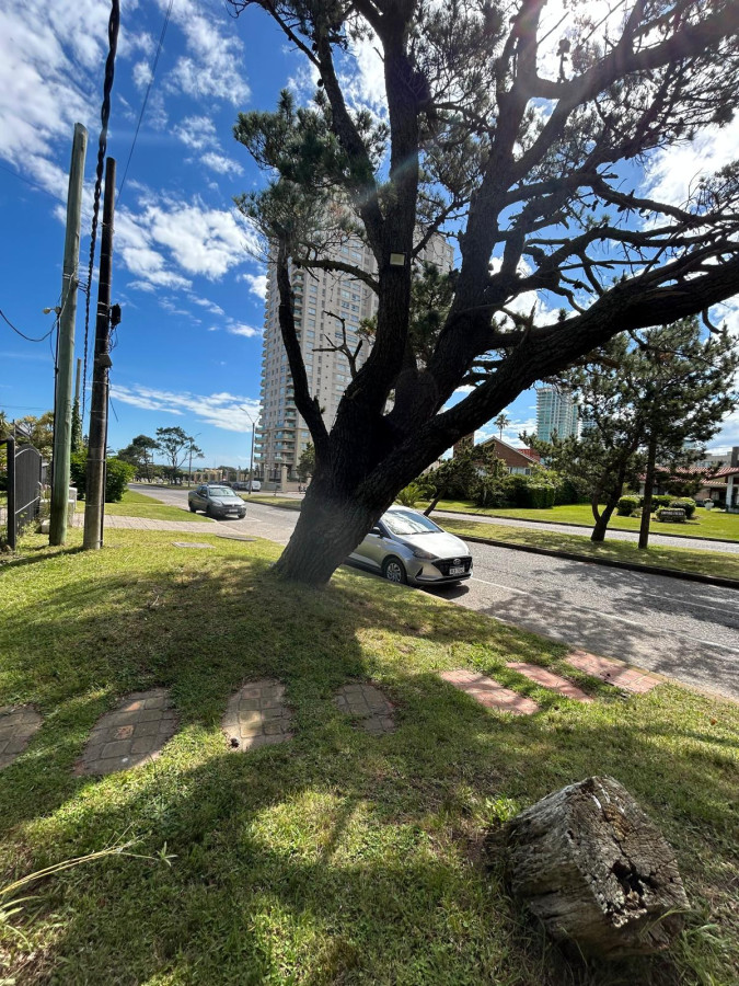 Casa ID.228 - EXCELENTE UBICACION 