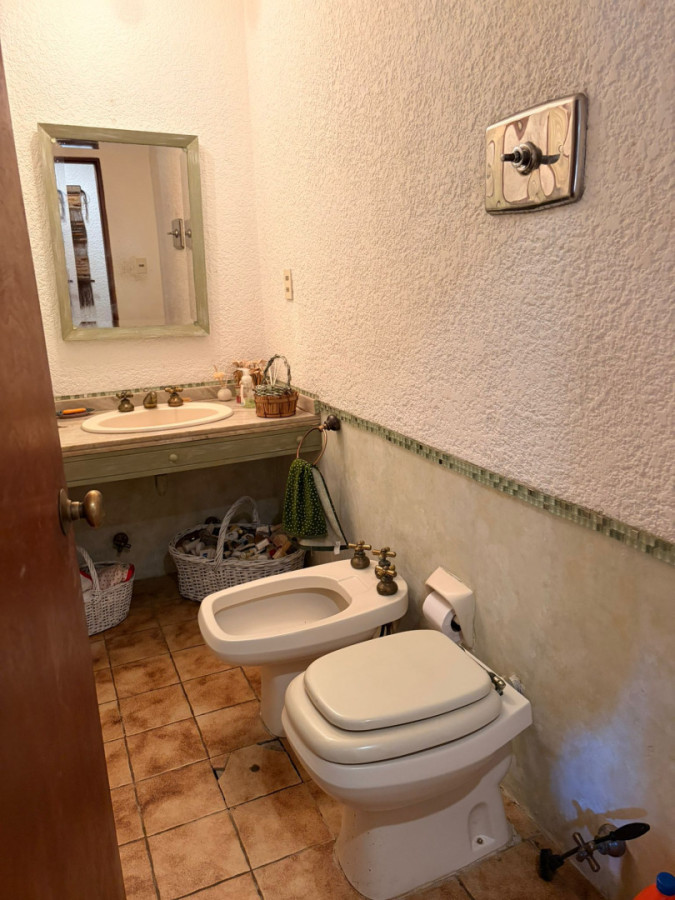 Casa ID.2999 - CASA EN VENTA EN EL CORAZON DE JARDINES DE CORDOBA