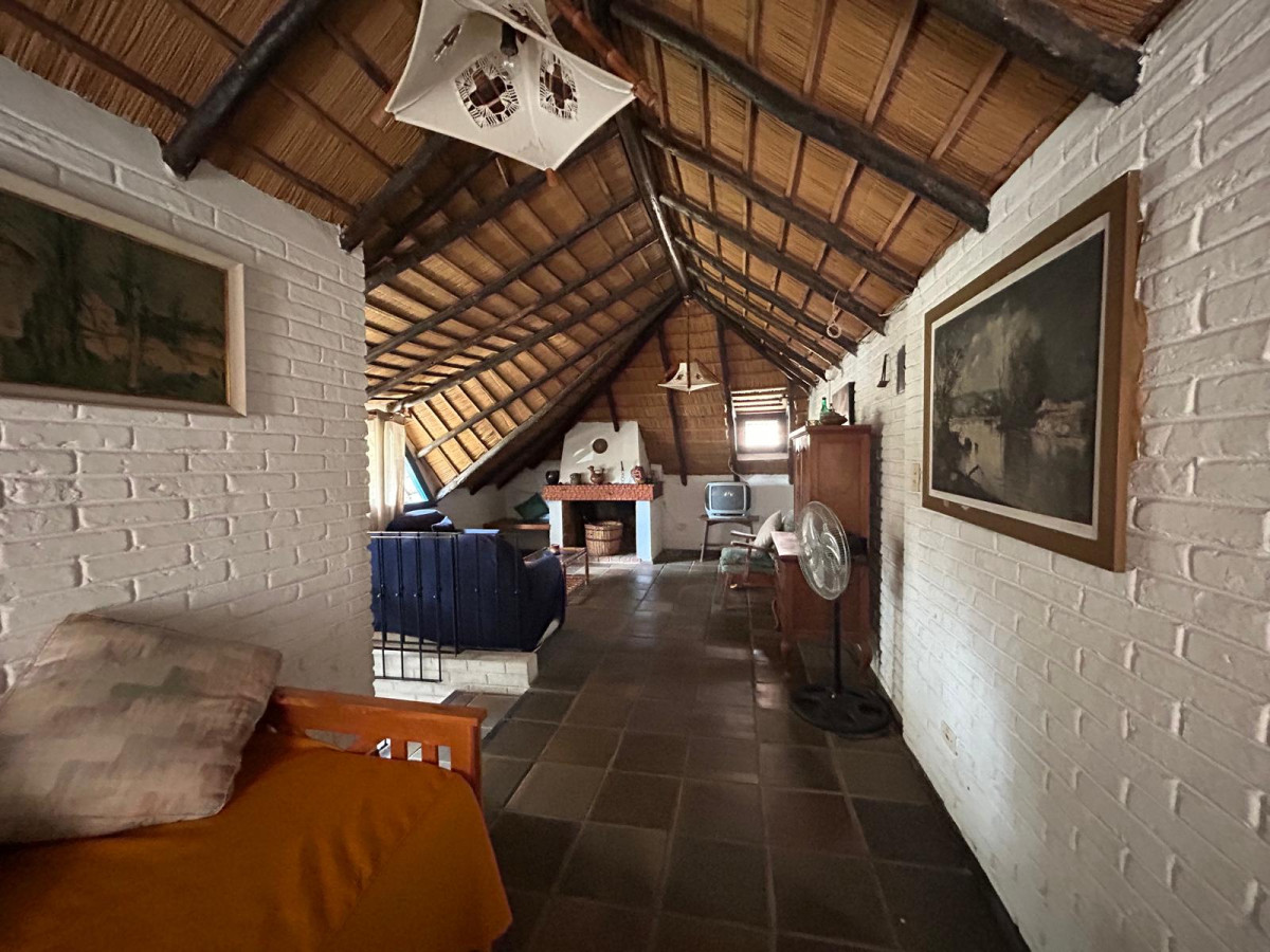 Casa ID.228 - EXCELENTE UBICACION 