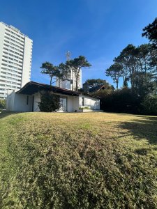 Muy linda casa, ideal para vivir todo el año