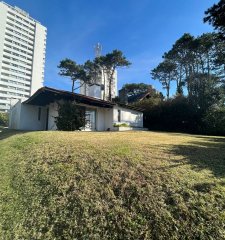 Muy linda casa, ideal para vivir todo el año