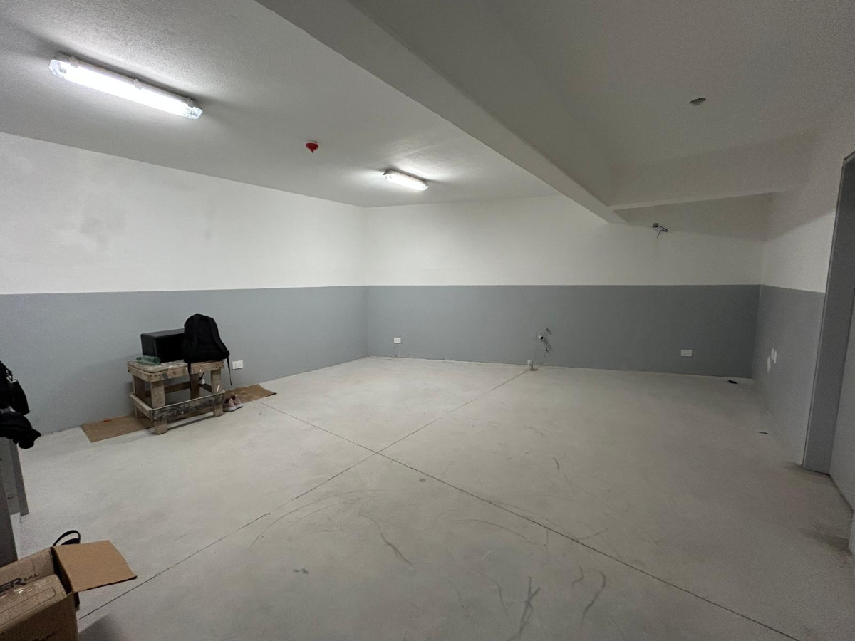 Local Comercial ID.2888 - EXCELENTE PUNTO PARA LOCAL COMERCIAL